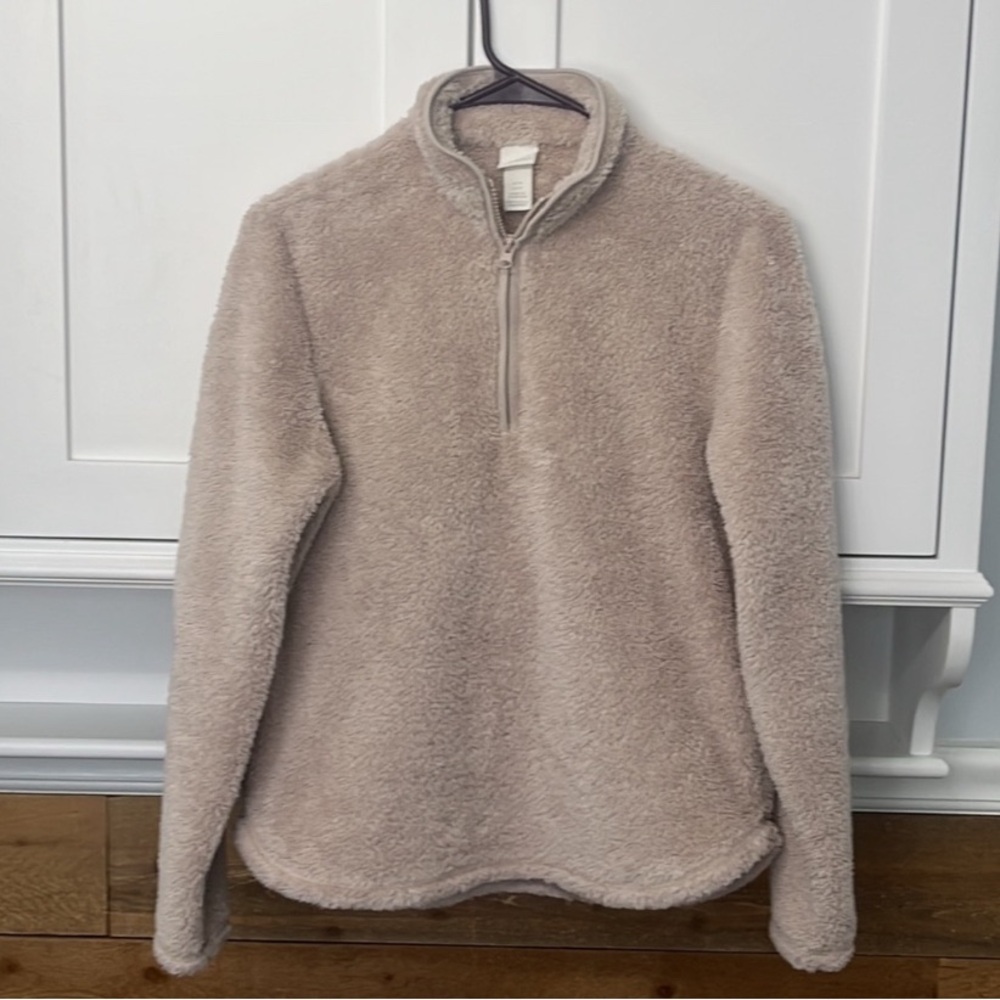 H&M Cream Fleece Sweater - size xs